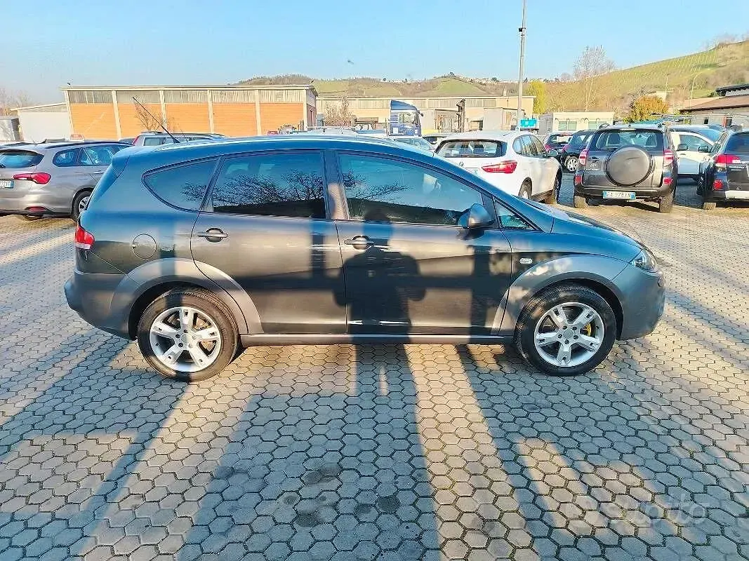 Usata Seat Altea 170 CV (125 kW) 2009 Grigio Monovolume