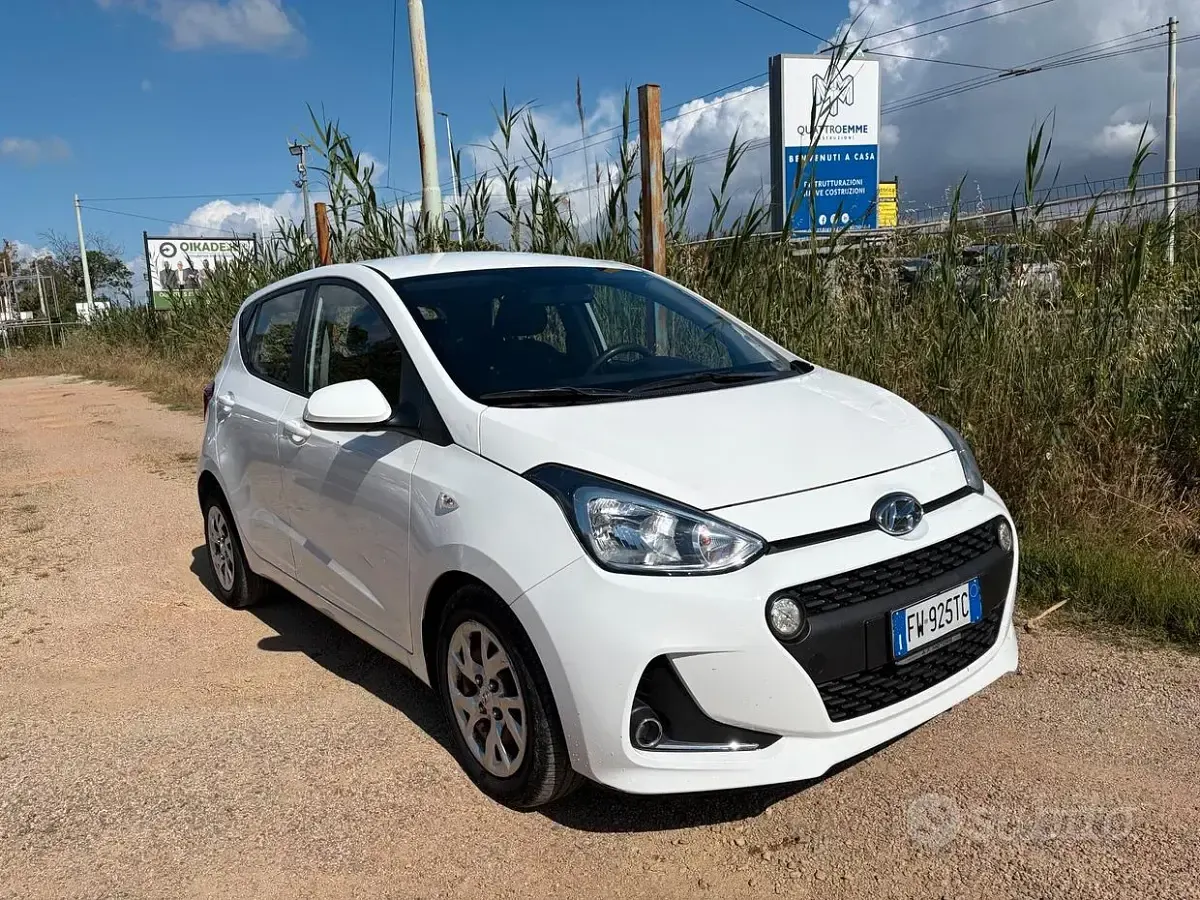 Usata Hyundai i10 Prime 67 CV (49 kW) 2019 Bianco Utilitaria