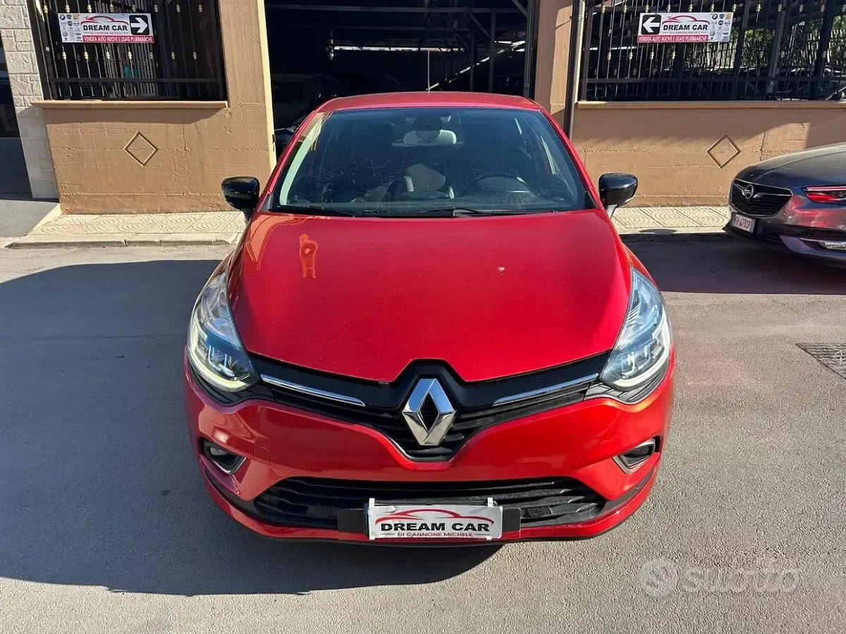 Usata Renault Clio IV Life 90 CV (66 kW) 2019 Rosso Berlina