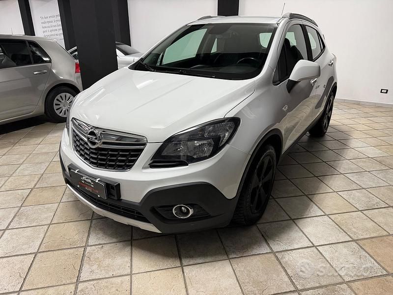 Usata Opel Mokka Cosmo 116 CV (85 kW) 2014 Bianco SUV