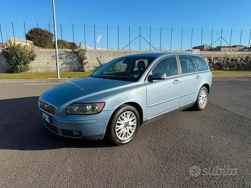 Usata Volvo V50 136 CV (100 kW) 2004 Blu Station wagon