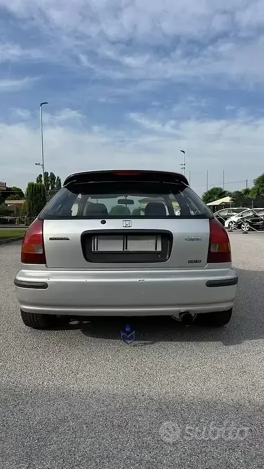 Usata Honda Civic 90 CV (66 kW) 1997 Grigio Utilitaria