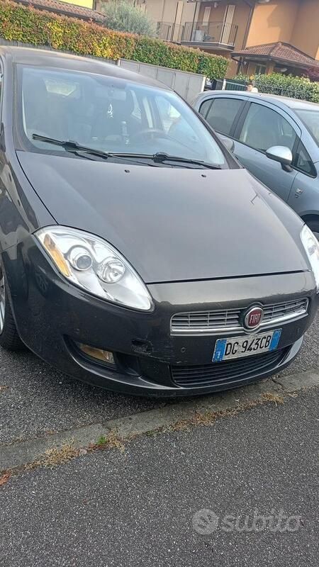 Usata Fiat Bravo 120 CV (88 kW) 2007 Grigio Utilitaria