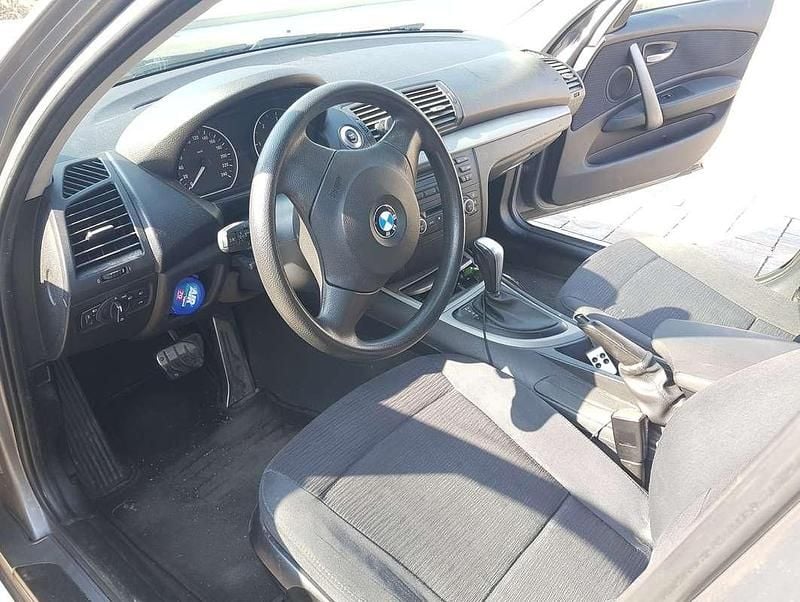 Usata BMW 118 Comfort Edition 143 CV (105 kW) 2009 Argento Utilitaria