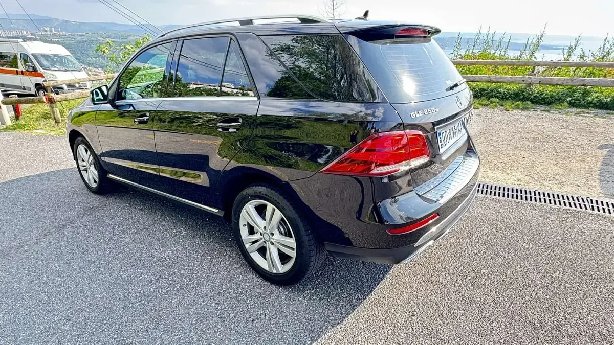 Usata Mercedes GLE250 204 CV (150 kW) 2016 SUV