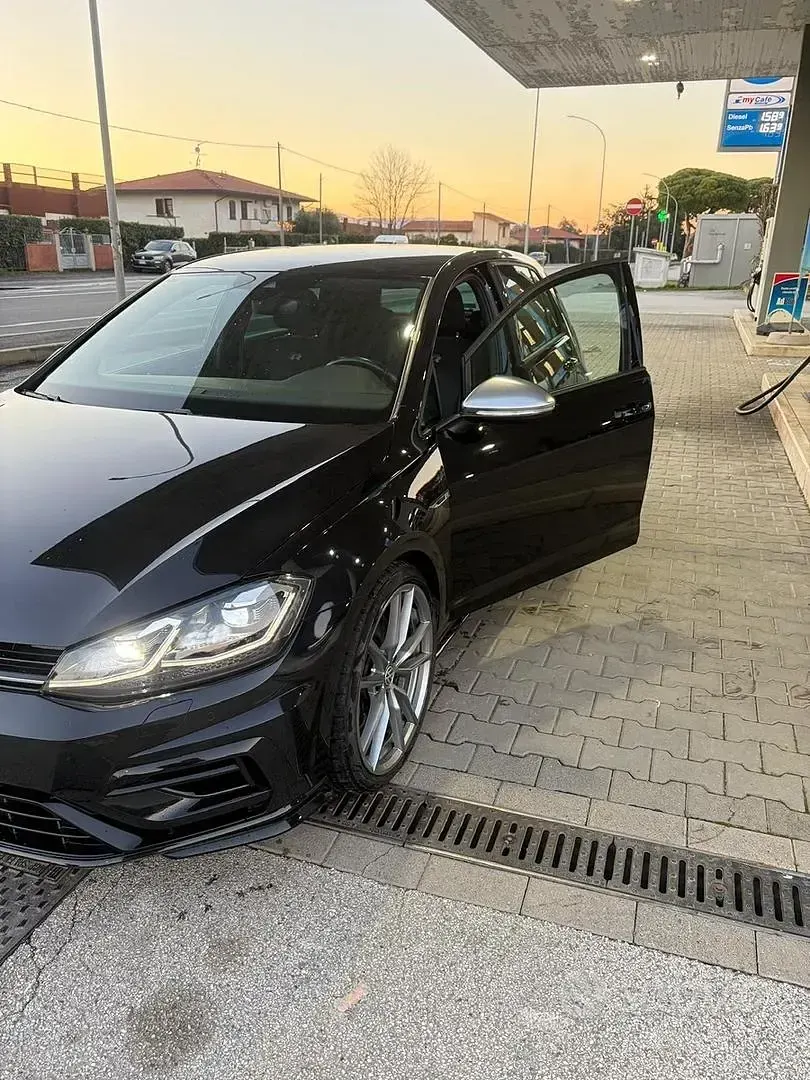 Usata VW Golf VII R 300 CV (220 kW) 2020 Nero Berlina