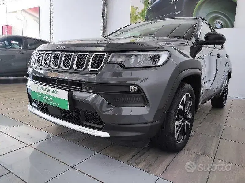 Usata Jeep Compass Limited 131 CV (96 kW) 2022 Grigio SUV