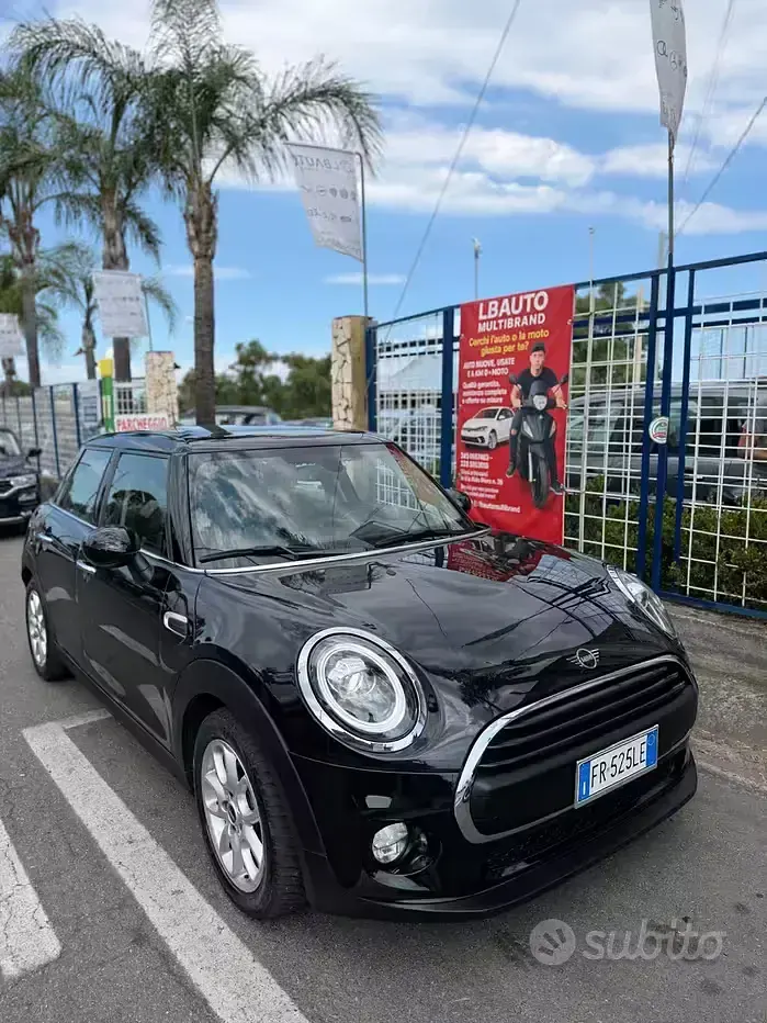 Usata Mini Cooper D Hype 95 CV (69 kW) 2018 Bluazzurro Utilitaria