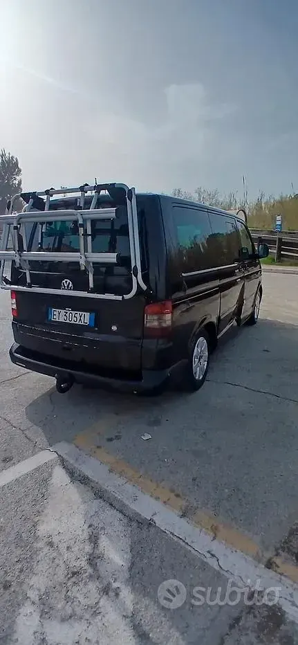 Usata VW Multivan 174 CV (127 kW) 2004 Nero Monovolume