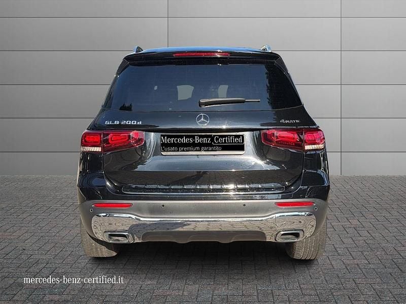 Usata Mercedes GLB200 150 CV (110 kW) 2021 Nero SUV