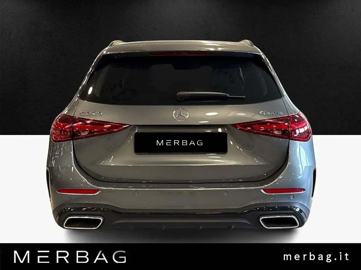 Usata Mercedes 220 Premium 197 CV (144 kW) 2023 Argento Station wagon