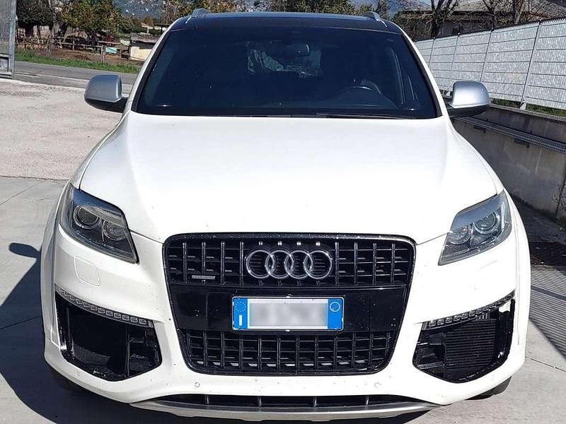 Bianco Usata 2009 Audi Q7 Ambiente SUV | 20.000 € - Immagine 1/4