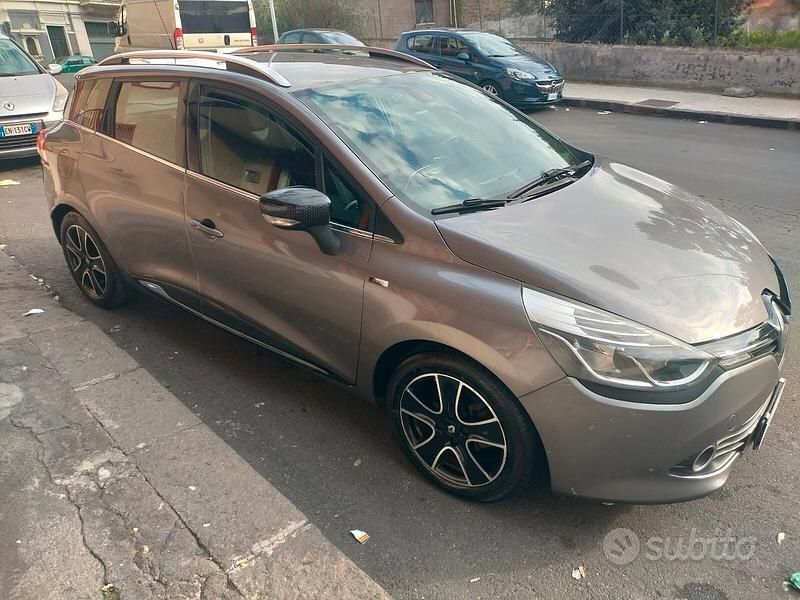 Usata Renault Clio GrandTour 90 CV (66 kW) 2016 Grigio Station wagon