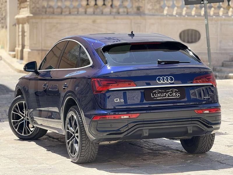 Usata Audi Q5 Ambiente 204 CV (150 kW) 2021 Blu SUV