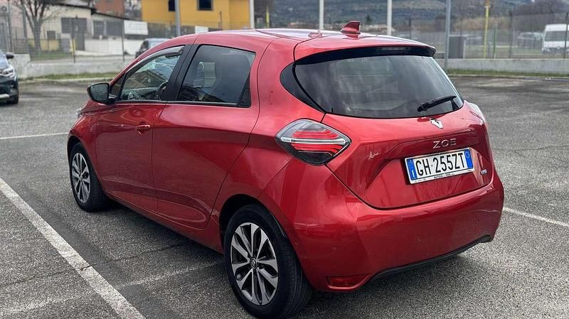 Usata Renault Zoe Intens 50 kW (69 CV) 2022 Rosso Utilitaria