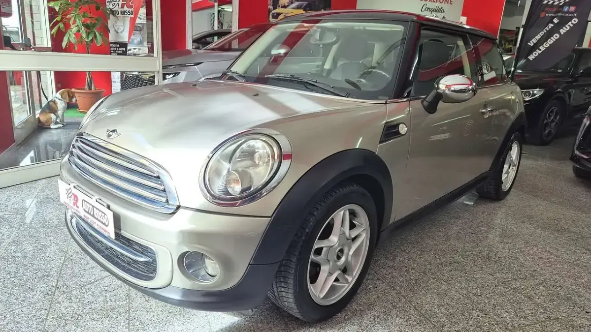 Usata Mini Cooper D 109 CV (80 kW) 2011 Other Utilitaria