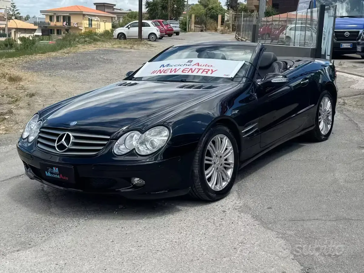 Usata Mercedes SL350 245 CV (180 kW) 2003 Nero Cabrio