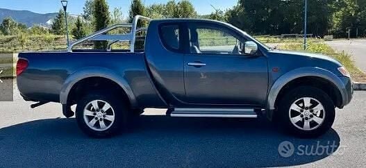 Grigio Usata 2006 Mitsubishi L200 Invite Pick-up | 12.500 € (Buon prezzo) - Immagine 1/4