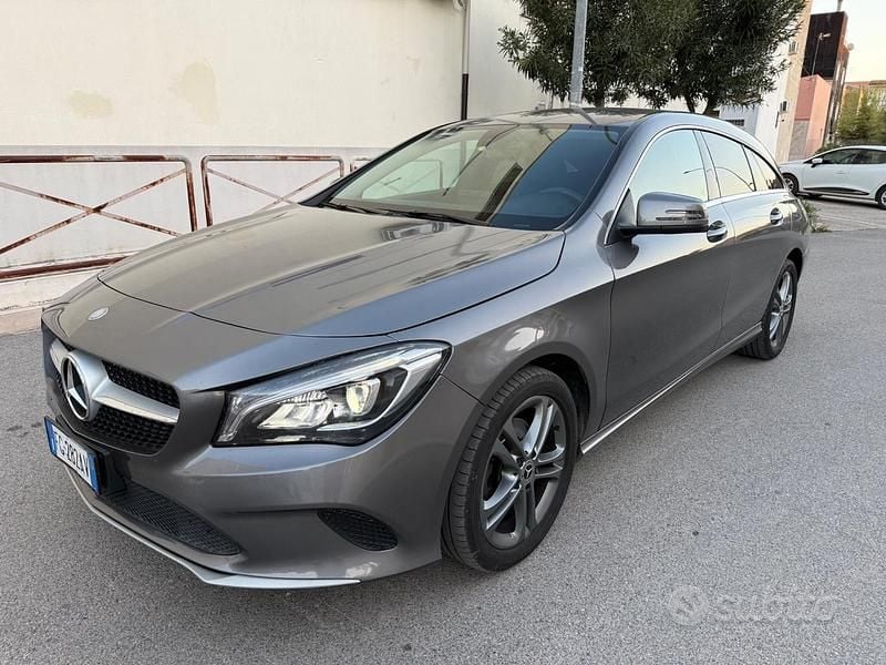 Usata Mercedes CLA180 Premium 108 CV (79 kW) 2016 Grigio Berlina