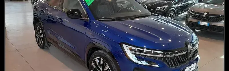Usata Renault Austral Techno 199 CV (146 kW) 2023 Grigio SUV