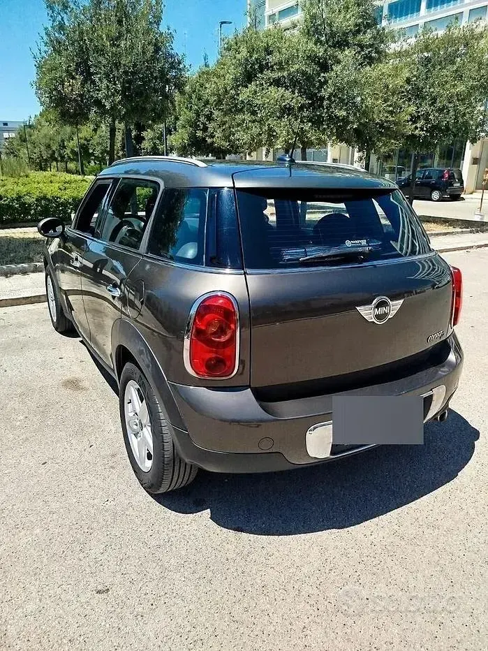 Usata Mini Countryman 111 CV (81 kW) 2012 Grigio SUV