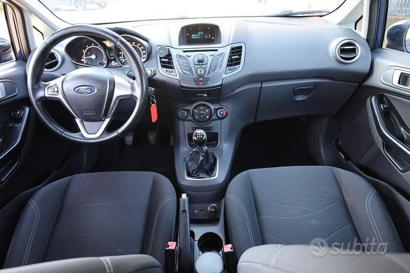 Usata Ford Fiesta Titanium 60 CV (44 kW) 2013 Nero Utilitaria