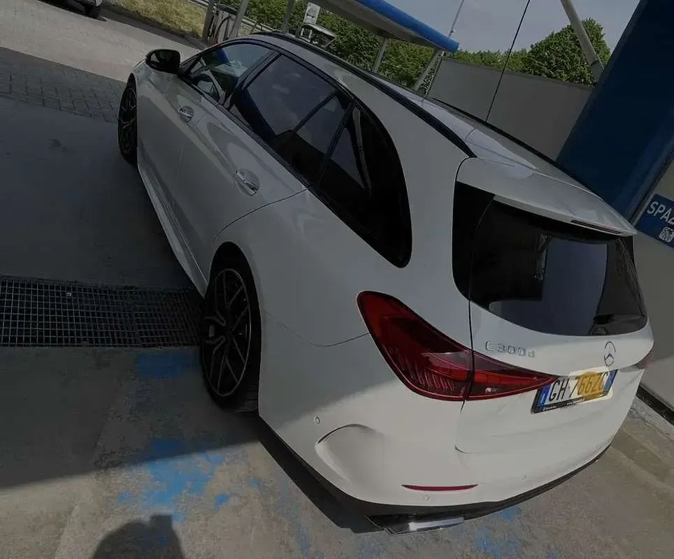 Usata Mercedes C220 Premium Plus 200 CV (147 kW) 2022 Station wagon