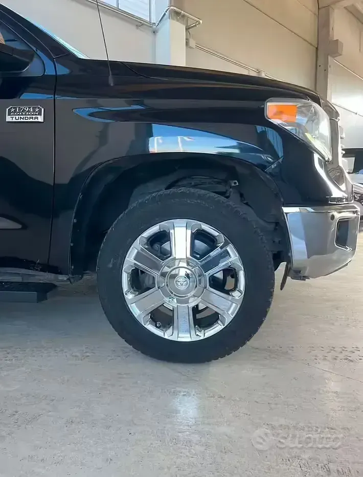 Usata Toyota Tundra 381 CV (280 kW) 2014 Nero Pick-up