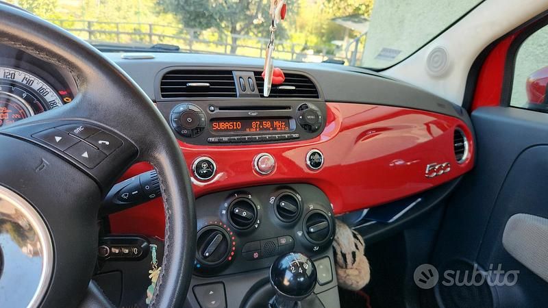 Usata Fiat 500 75 CV (55 kW) 2011 Rosso Utilitaria