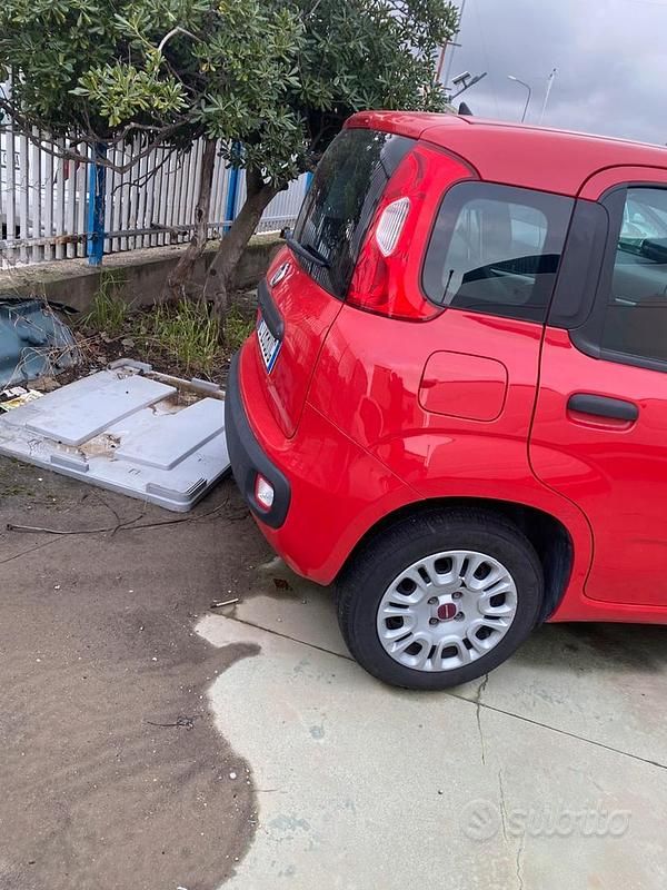 Usata Fiat Panda Easy 69 CV (50 kW) 2017 Rosso Berlina