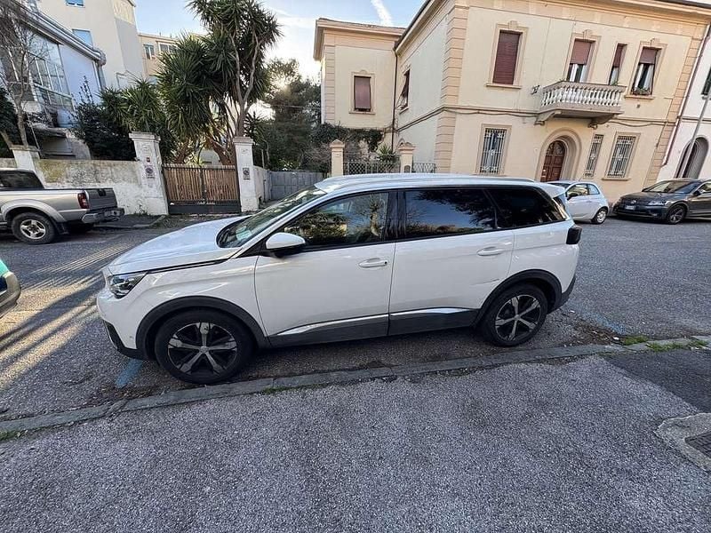 Usata Peugeot 5008 Allure 131 CV (96 kW) 2019 SUV