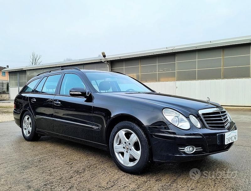 Usata Mercedes E280 231 CV (169 kW) 2008 Nero Station wagon