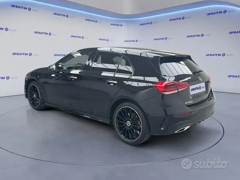 Usata Mercedes A250 Premium 160 CV (117 kW) 2021 Nero met Berlina