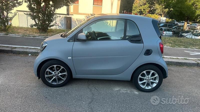 Usata Smart ForTwo Coupé 61 CV (44 kW) 2014 Utilitaria
