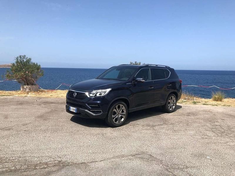 Usata SsangYong Rexton 181 CV (133 kW) 2019 Blu/azzurro SUV