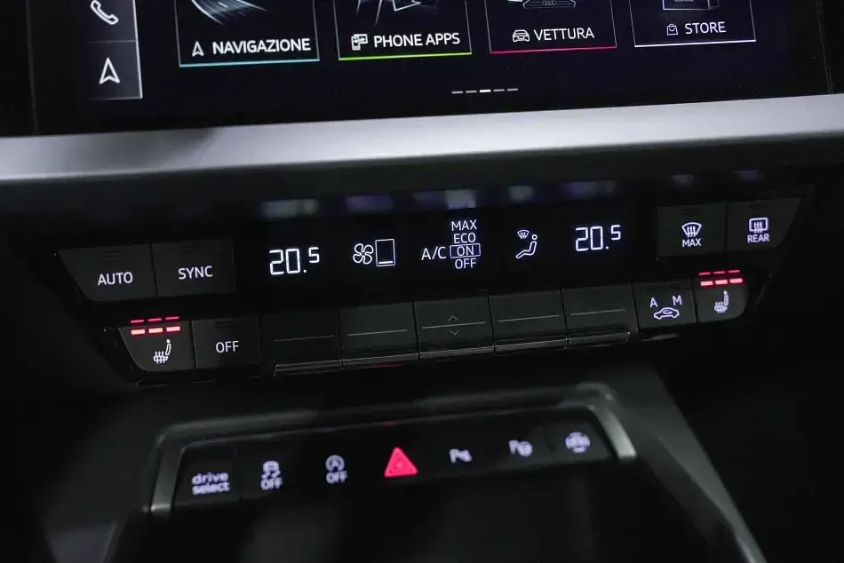 Begagnad Audi A3 Advanced Plus 116 HK (85 kW) 2025 Svart Sedan