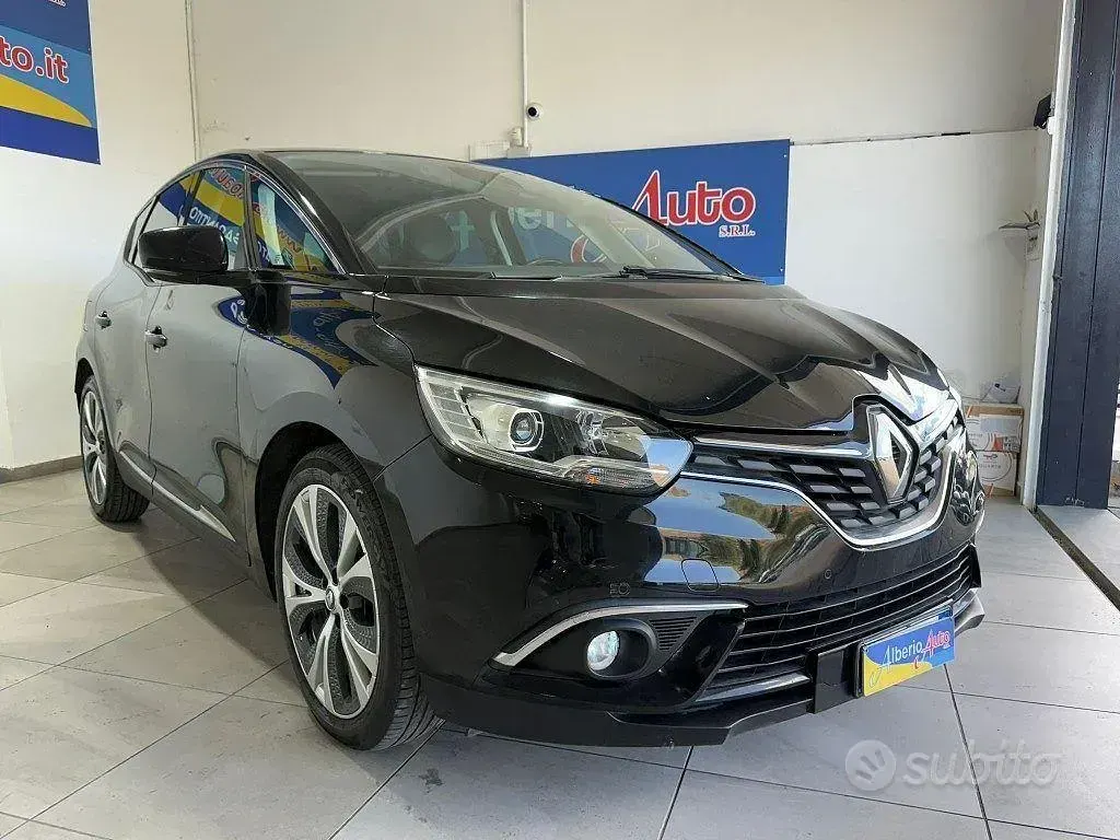 Usata Renault Scénic Intens 110 CV (80 kW) 2017 Nero Monovolume