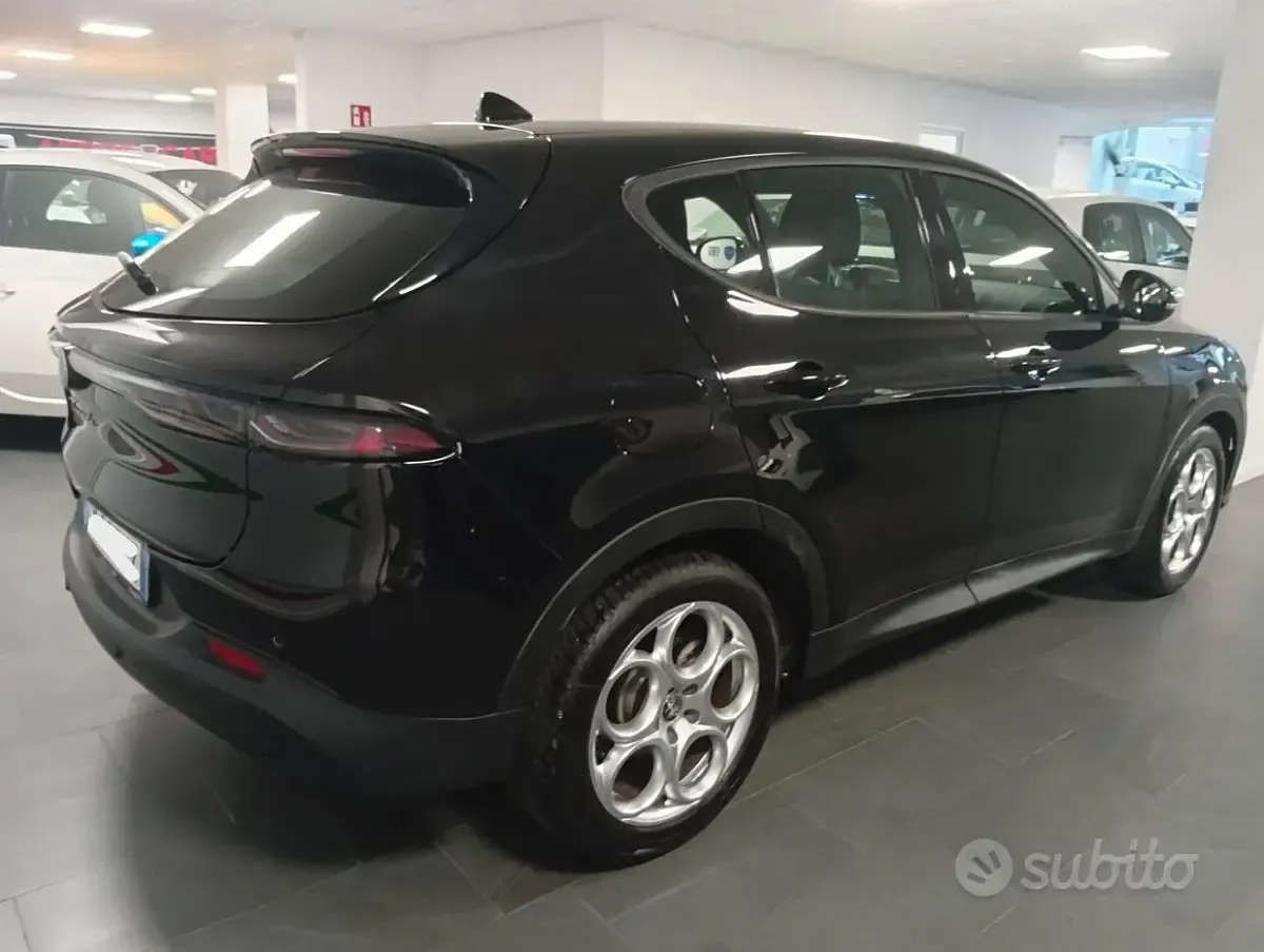 Usata Alfa Romeo Tonale Super 131 CV (96 kW) 2022 Nero SUV
