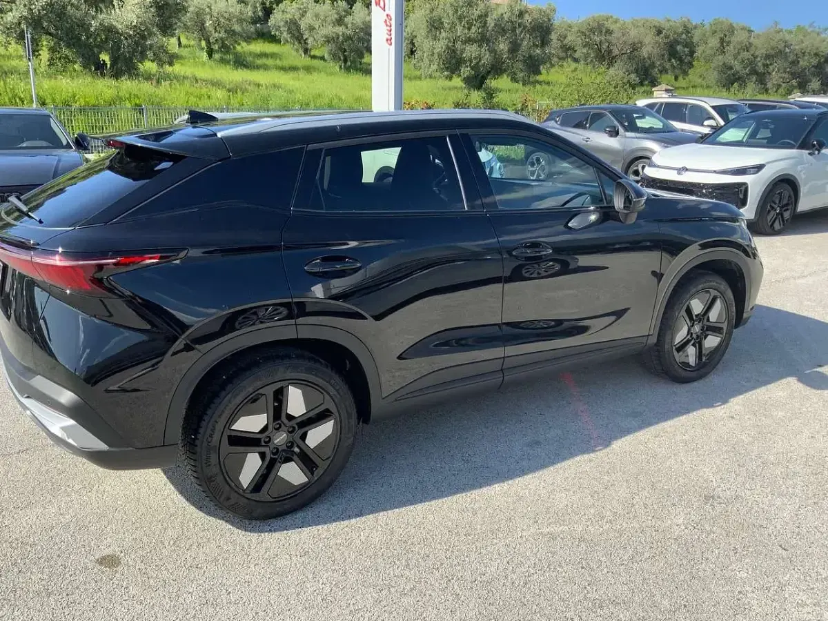 Usata Omoda 5 147 CV (108 kW) 2024 Nero metallizzato SUV
