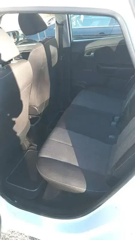 Usata Kia Venga 90 CV (66 kW) 2012 Utilitaria