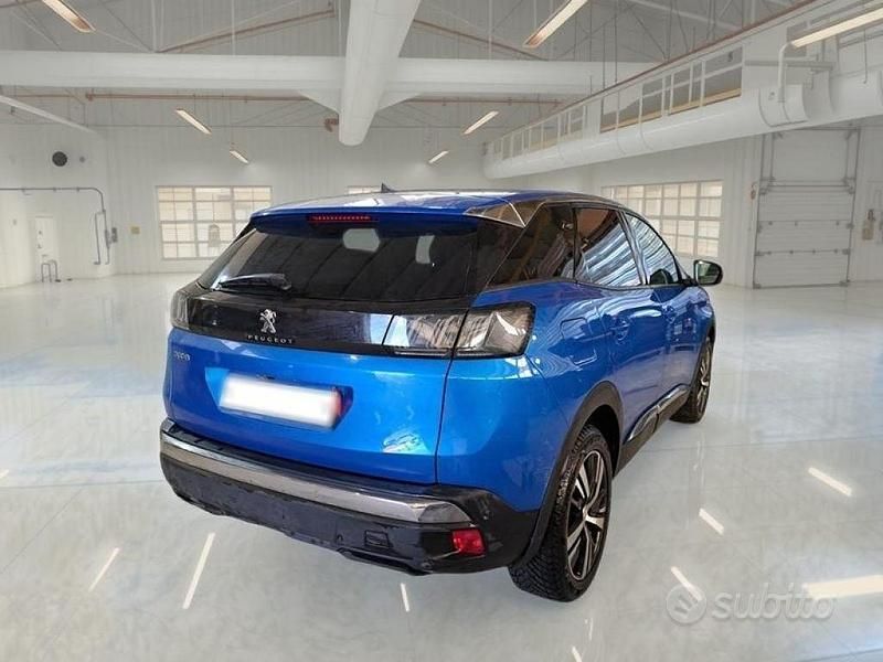 Usata Peugeot 3008 Allure 131 CV (96 kW) 2021 Blu SUV