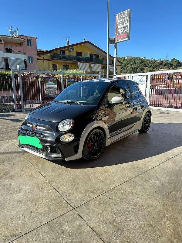 Usata Abarth 695 279 CV (205 kW) 2020 Nero Utilitaria