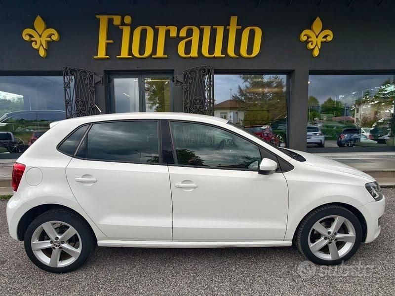 Usata VW Polo Highline 90 CV (66 kW) 2011 Bianco Utilitaria
