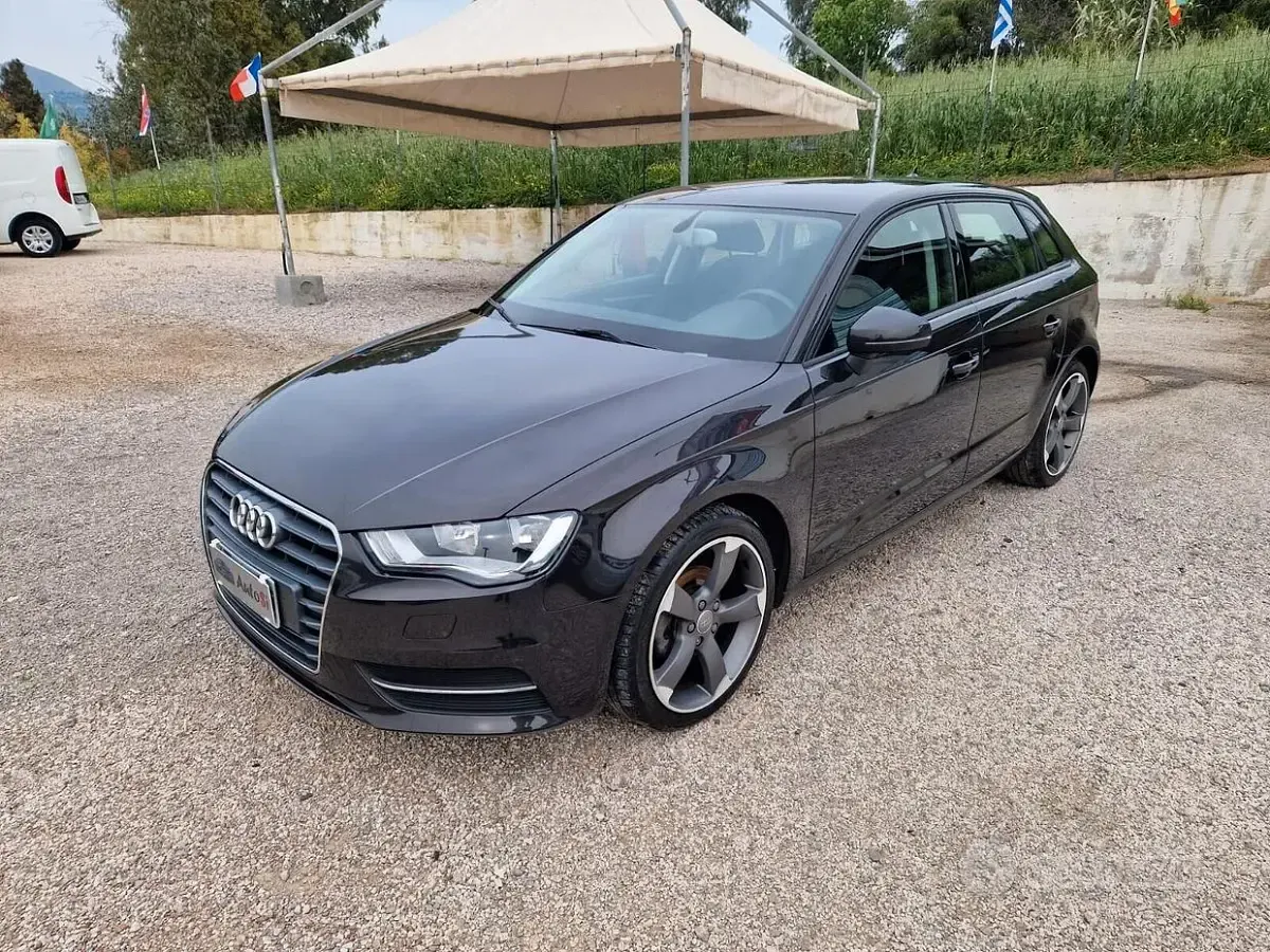 Usata Audi A3 Ambition 105 CV (77 kW) 2013 Nero Berlina
