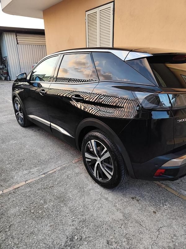 Usata Peugeot 3008 Allure 199 CV (146 kW) 2021 Nero SUV