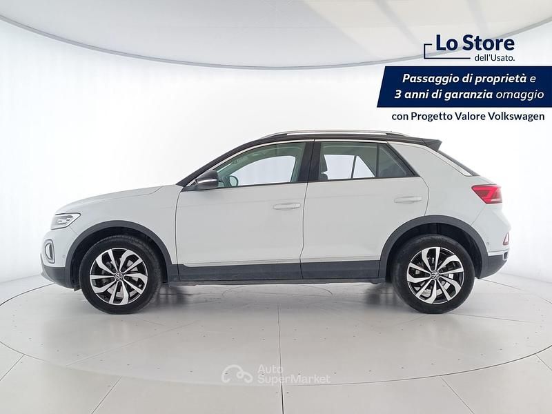 Usata VW T-Roc Style 110 CV (80 kW) 2023 Pure white nero SUV