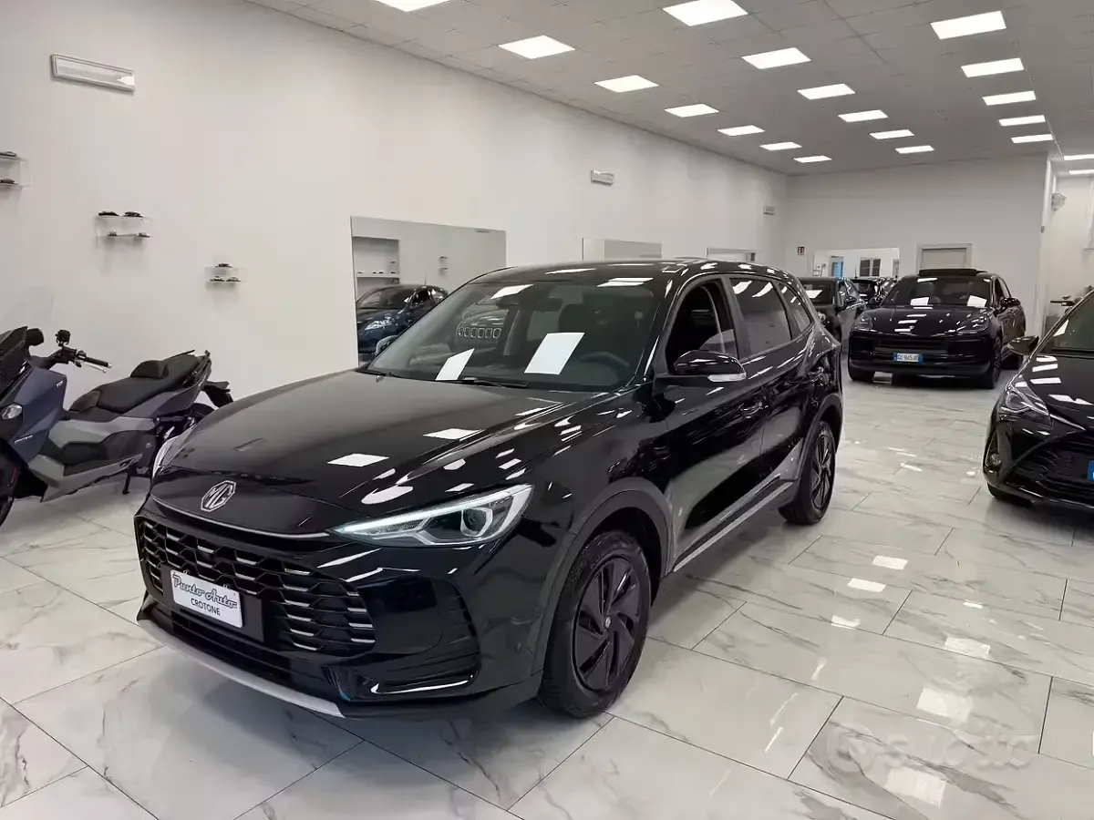 Nuova MG ZS 115 CV (84 kW) 2025 Nero SUV