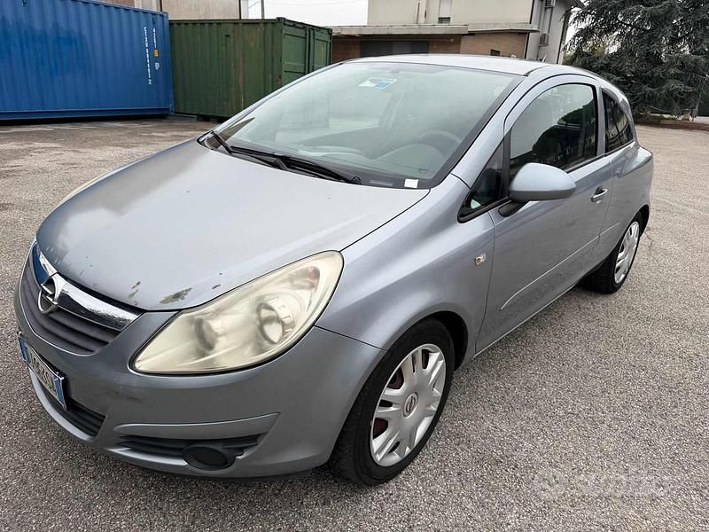Usata Opel Corsa Sport 80 CV (58 kW) 2008 Grigio Utilitaria