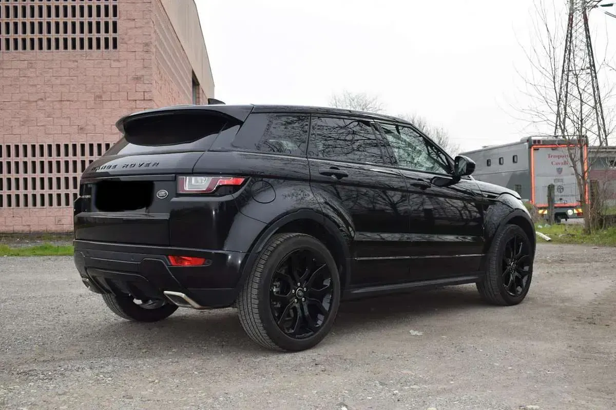 Usata Land Rover Range Rover evoque Black Edition 190 CV (139 kW) 2019 SUV