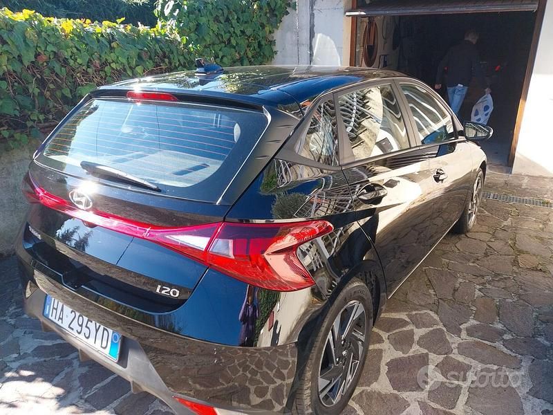 Usata Hyundai i20 84 CV (61 kW) 2021 Nero Berlina